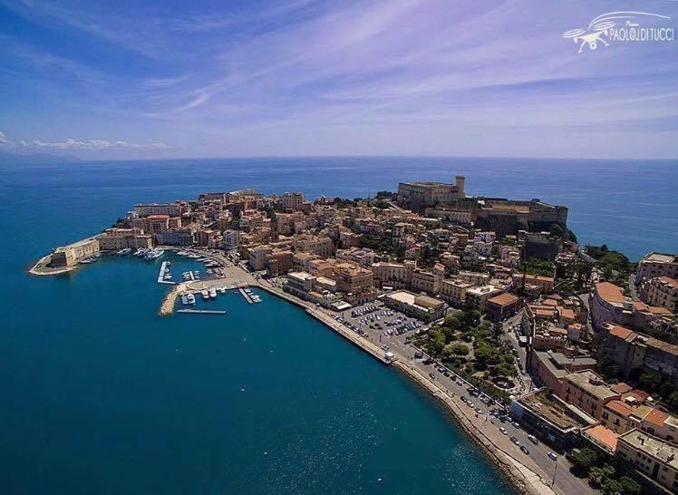 Bed & Breakfast Castello Aragonese Gaeta Exteriör bild